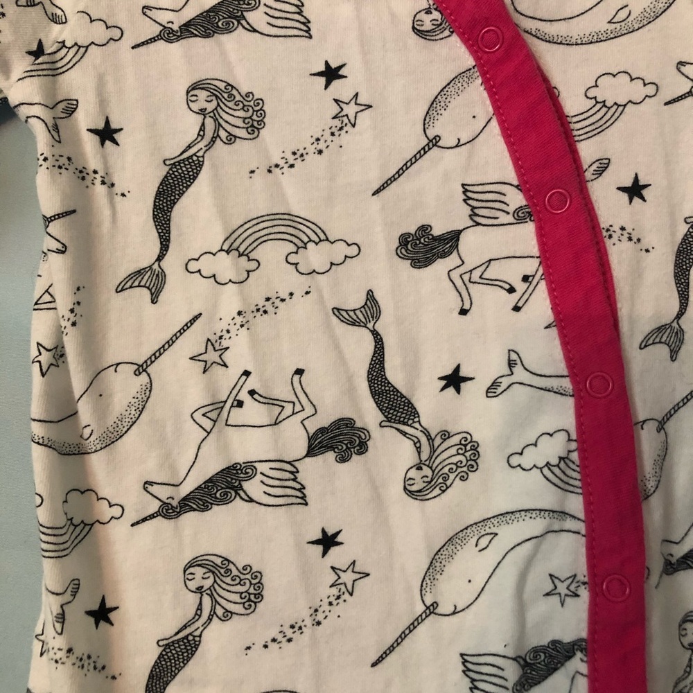 5/$25🤗Newborn Unicorn PJ